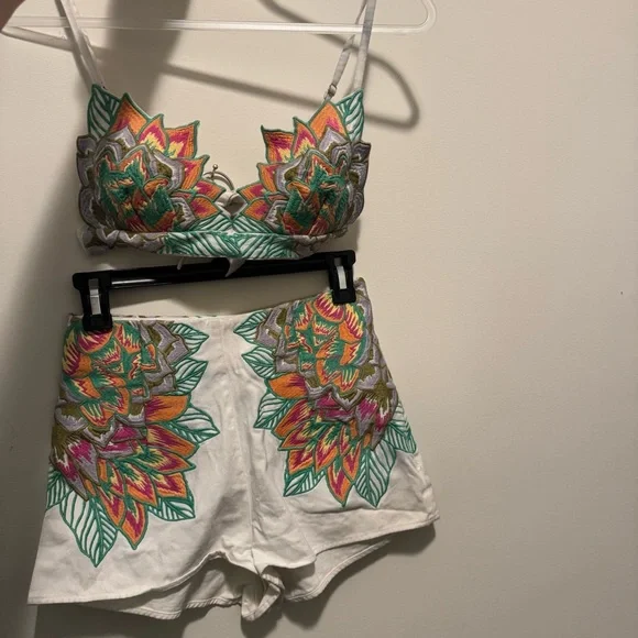 Mara Hoffman Floral Embroidered White Shorts and Tank (swim) set size 2 / Small - Picture 6 of 12